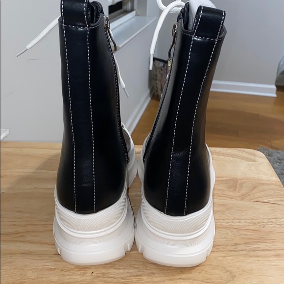 Elegant Black and White Lace-Up Azalea Wang Women's Boots - Picture 4 of 5